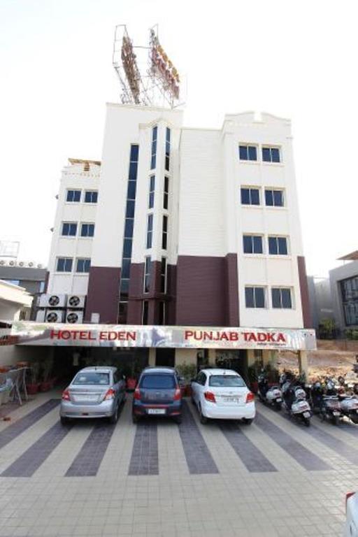 Hotel Eden Amhedabad Dış mekan fotoğraf