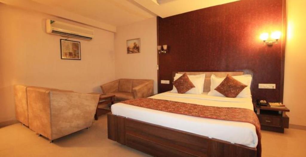 Hotel Eden Amhedabad Dış mekan fotoğraf