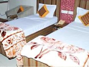 Hotel Eden Amhedabad Dış mekan fotoğraf